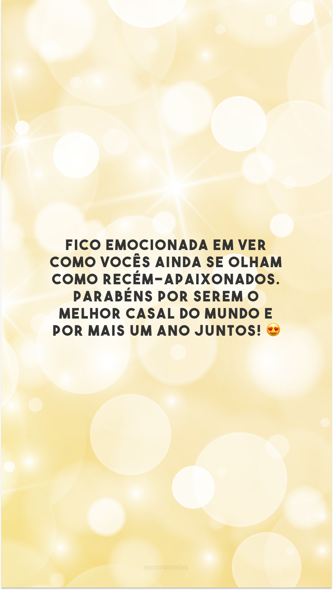 Fico emocionada em ver como vocês ainda se olham como recém-apaixonados. Parabéns por serem o melhor casal do mundo e por mais um ano juntos! 😍