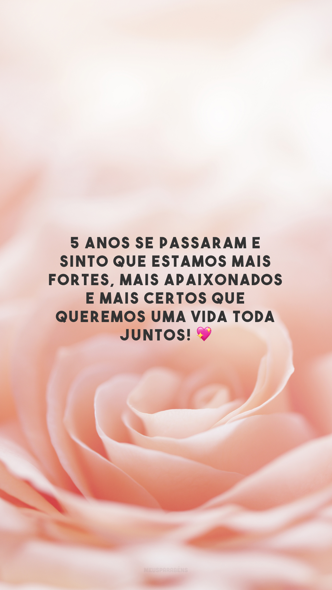 5 anos se passaram e sinto que estamos mais fortes, mais apaixonados e mais certos que queremos uma vida toda juntos! 💖