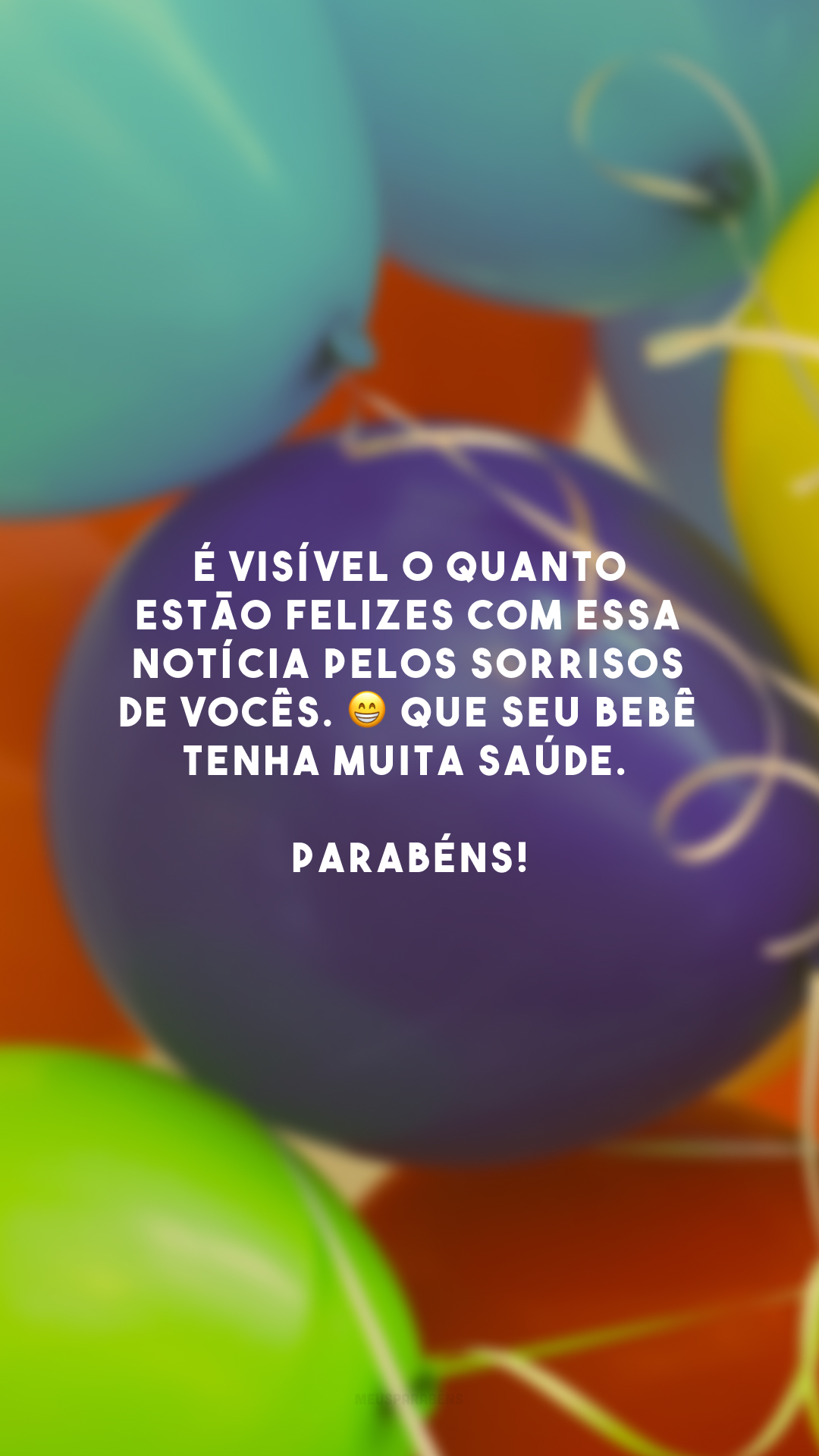 É visível o quanto estão felizes com essa notícia pelos sorrisos de vocês. 😁 Que seu bebê tenha muita saúde. Parabéns!