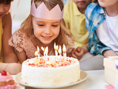 30 frases de aniversário para menina que alegram o dia dela