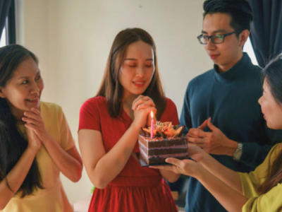 40 frases para cartão de aniversário evangélico repletas de luz e bênçãos