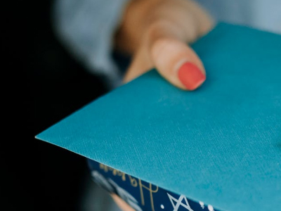 45 frases para cartão de aniversário para irmão que enaltecem a parceria