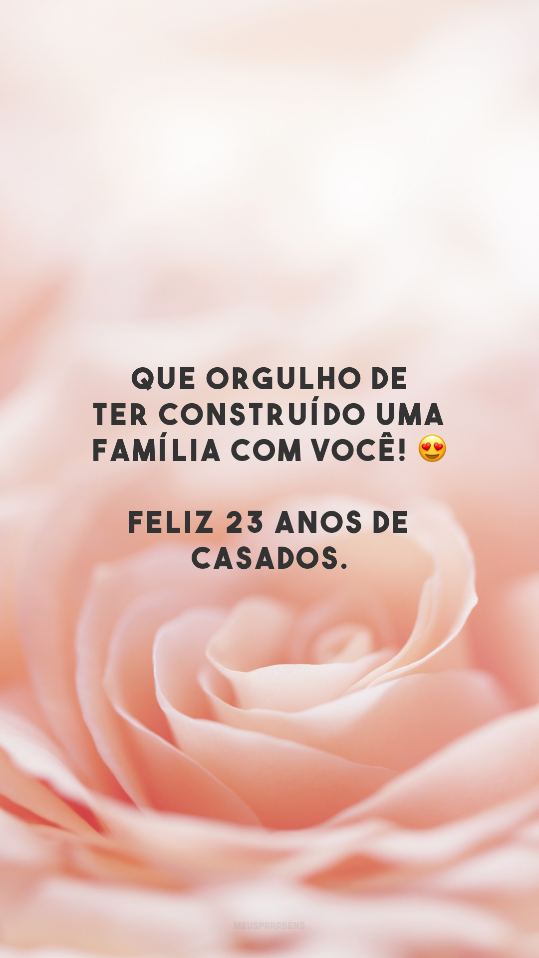 Que orgulho de ter construído uma família com você! 😍 Feliz 23 anos de casados.