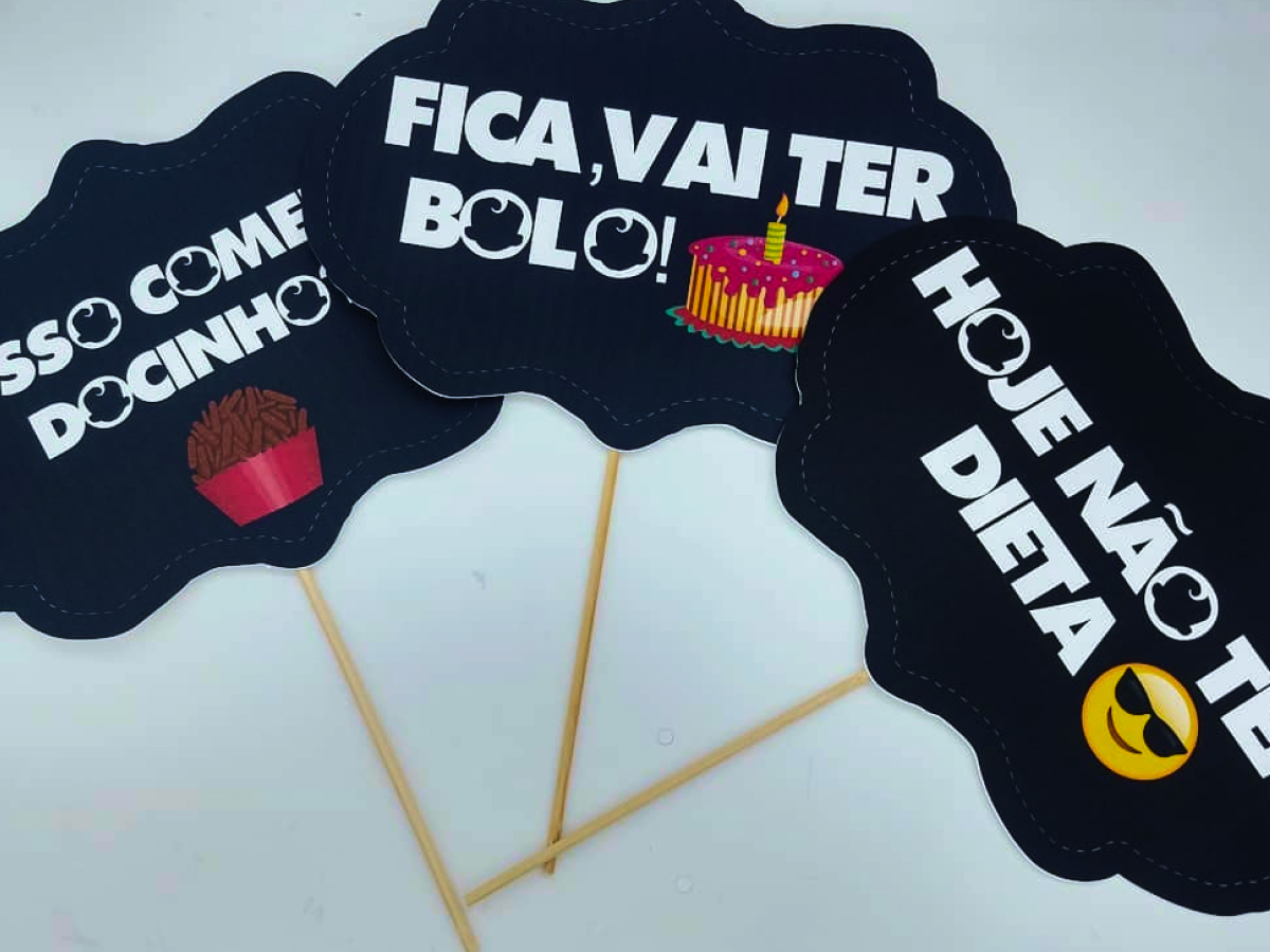 30 frases para plaquinhas de aniversário que farão sua festa inesquecível