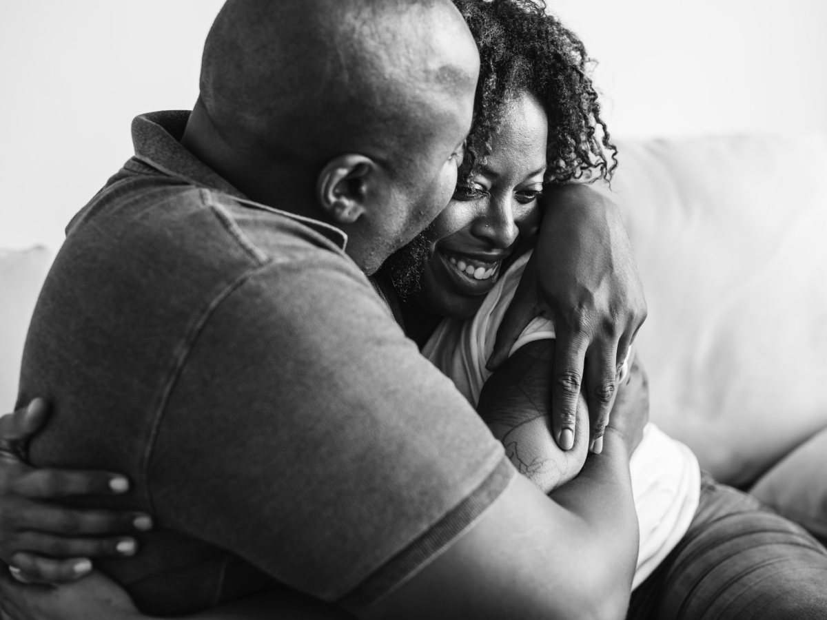 40 frases de aniversário para marido chorar celebrando o amor duradouro